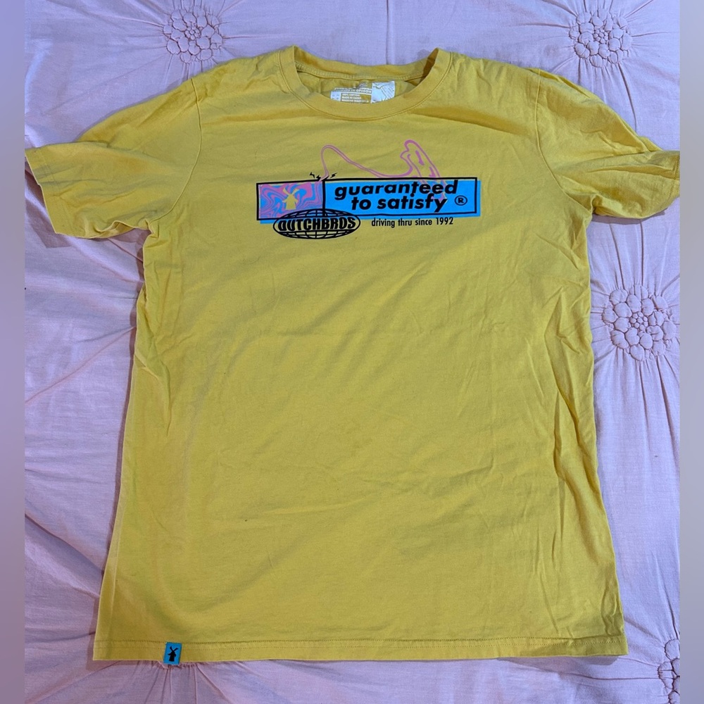 yellow dutch bros tee size L